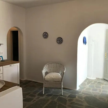 Mykonos Athanasia Seaview Oasis By The Port Apartment